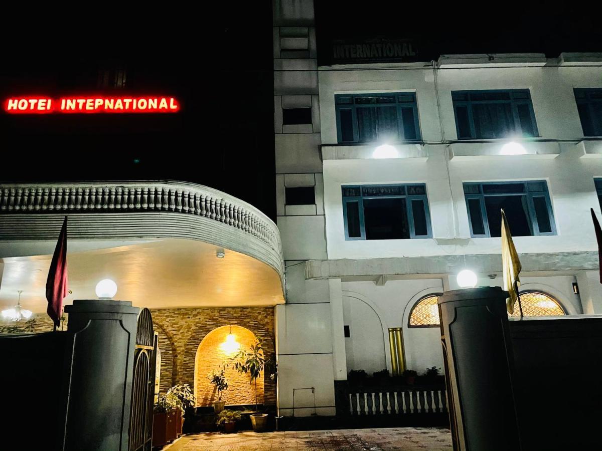 Hotel International Srinagar Kültér fotó