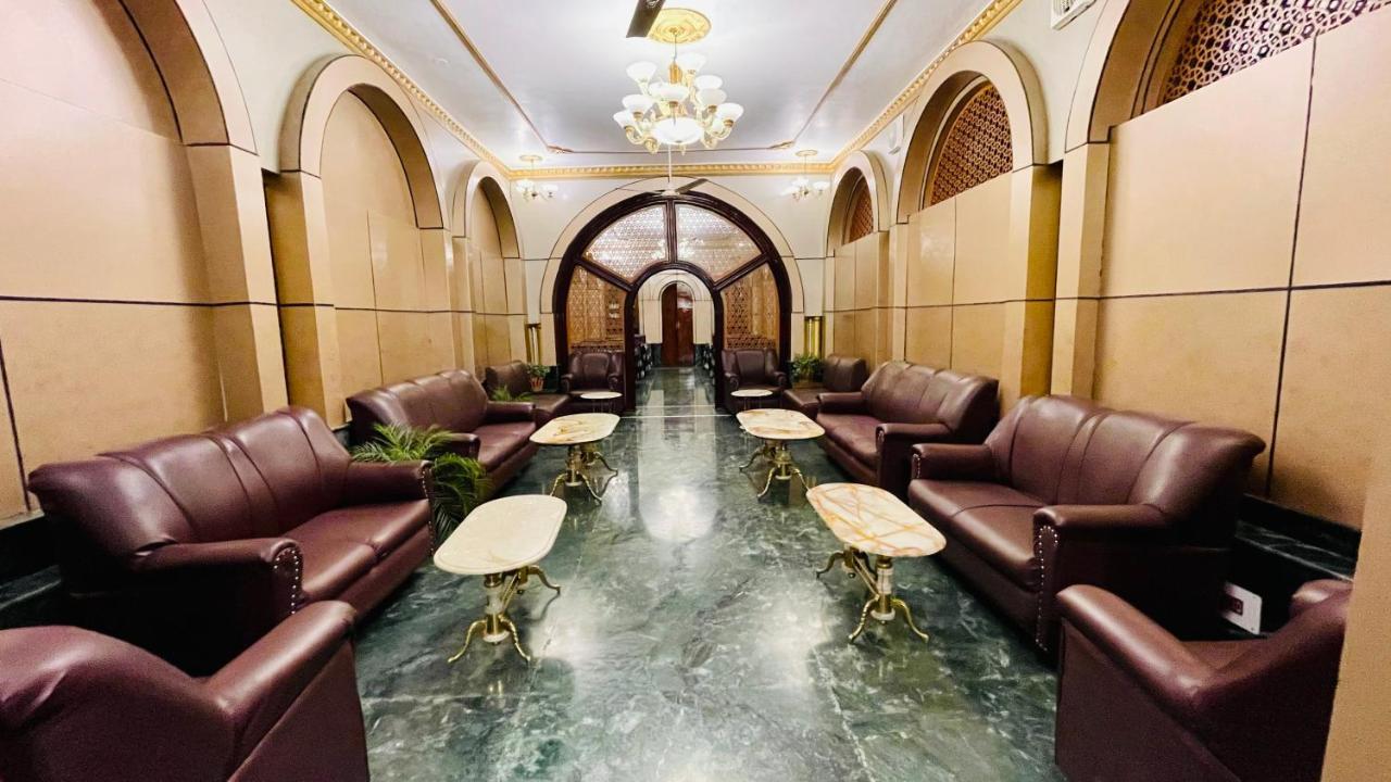 Hotel International Srinagar Kültér fotó