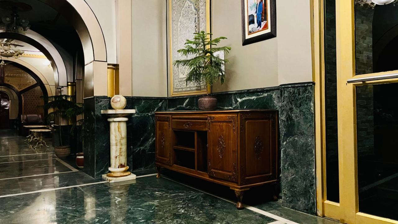 Hotel International Srinagar Kültér fotó