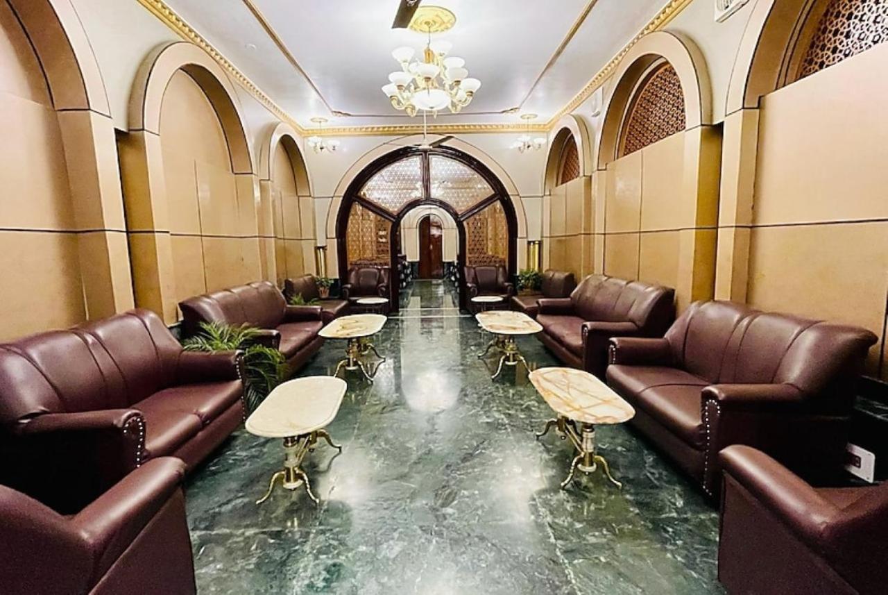 Hotel International Srinagar Kültér fotó
